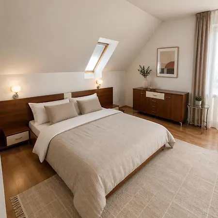 Apartament Velky Rodinny S Vyhladom Na Zelen A Hory V Centre Piestan S Parkovanim *